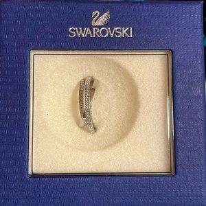 Swarovski Intertwined Ring size 52